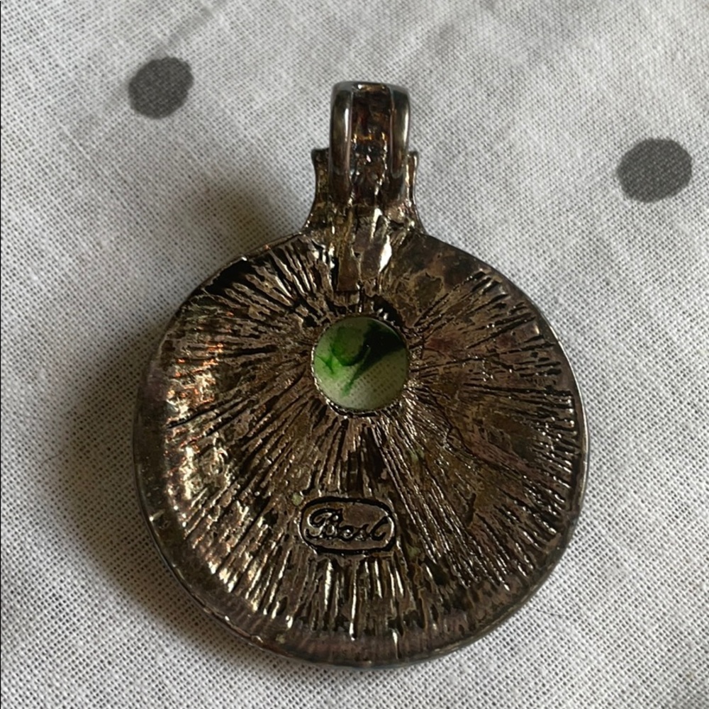 Vintage Green Charm Silver-tone. Perfect for Christmas - Picture 2 of 5